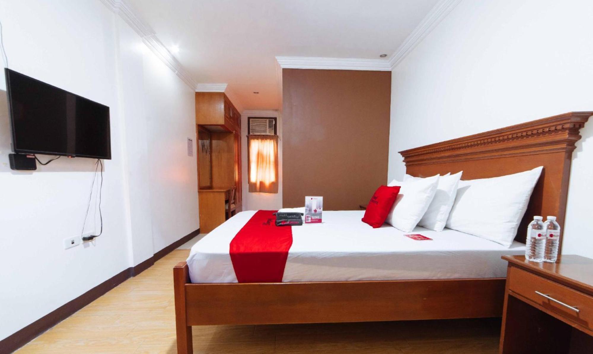 Reddoorz Plus @ Starhomes Olivianville Tarlac City Eksteriør bilde