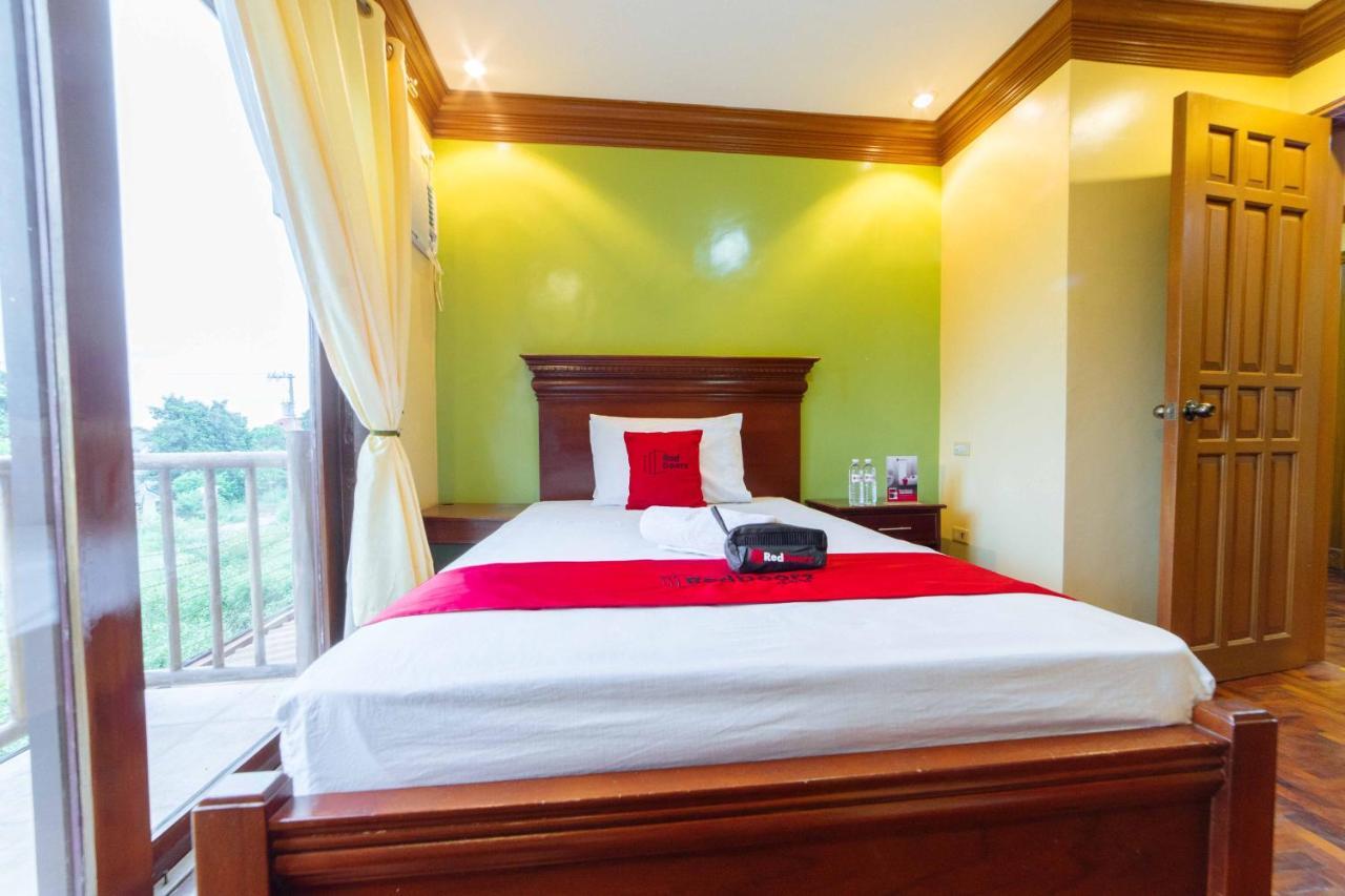 Reddoorz Plus @ Starhomes Olivianville Tarlac City Eksteriør bilde